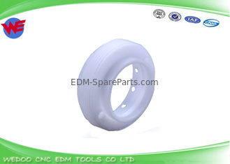 Các bộ phận EDM Charmilles bền bỉ Nắp vòi phun EDM 100447011 Nut Up bằng nhựa