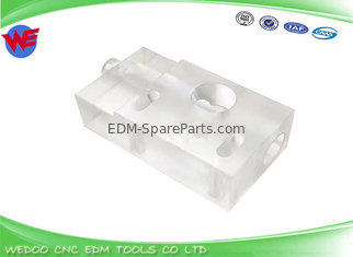 A290-8112-X393 Feed Wire Guide Block Polycarbonate cho Fanuc 70,5 X 34 X 21mm