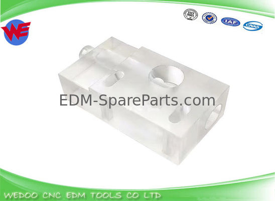 A290-8112-X393 Feed Wire Guide Block Polycarbonate cho Fanuc 70,5 X 34 X 21mm