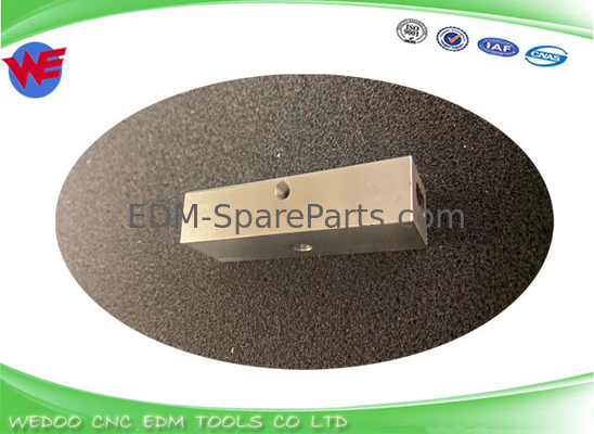 SPM Power Feed Contact Holder 61 * 12 * 20mm Carbide SPM EDM phụ tùng